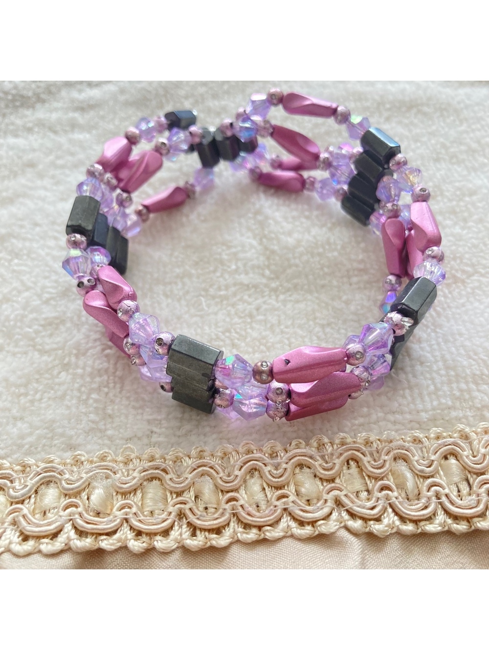 Vintage magnetic hematite wrap